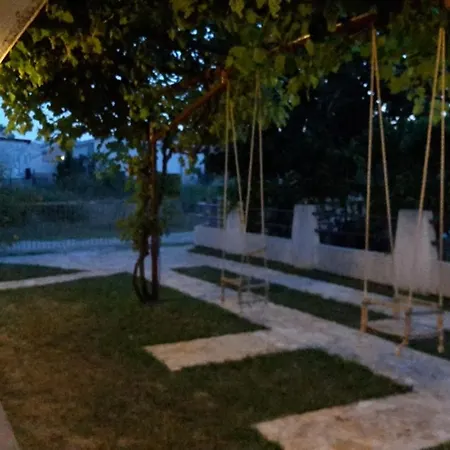 In With Balcony, Air Conditioning, Wifi Apartment