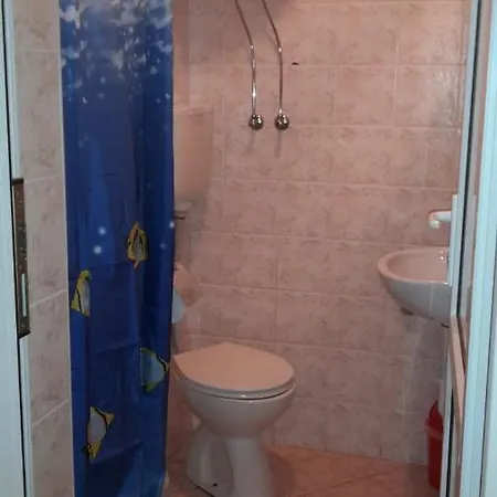 Apartment In With Balcony, Air Conditioning, Wifi Nin